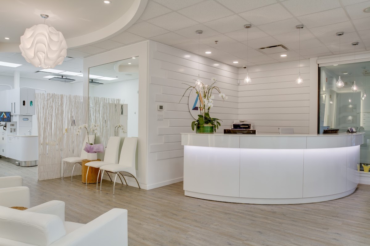Peak Dental Arts - Lower Lonsdale dental clinic in North Vancouver - Photo 3