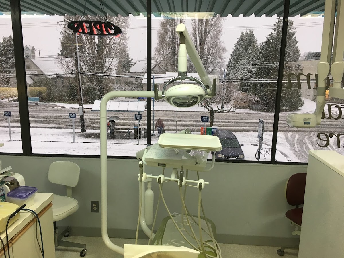 Seacoast Dental Centre dental clinic in Richmond - Photo 7