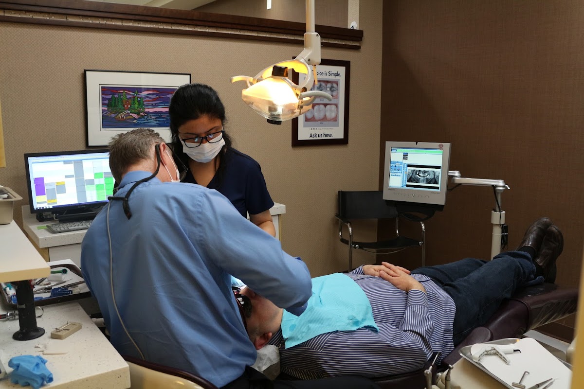 Burnaby Dental & Implant Centre dental clinic in Burnaby - Photo 8