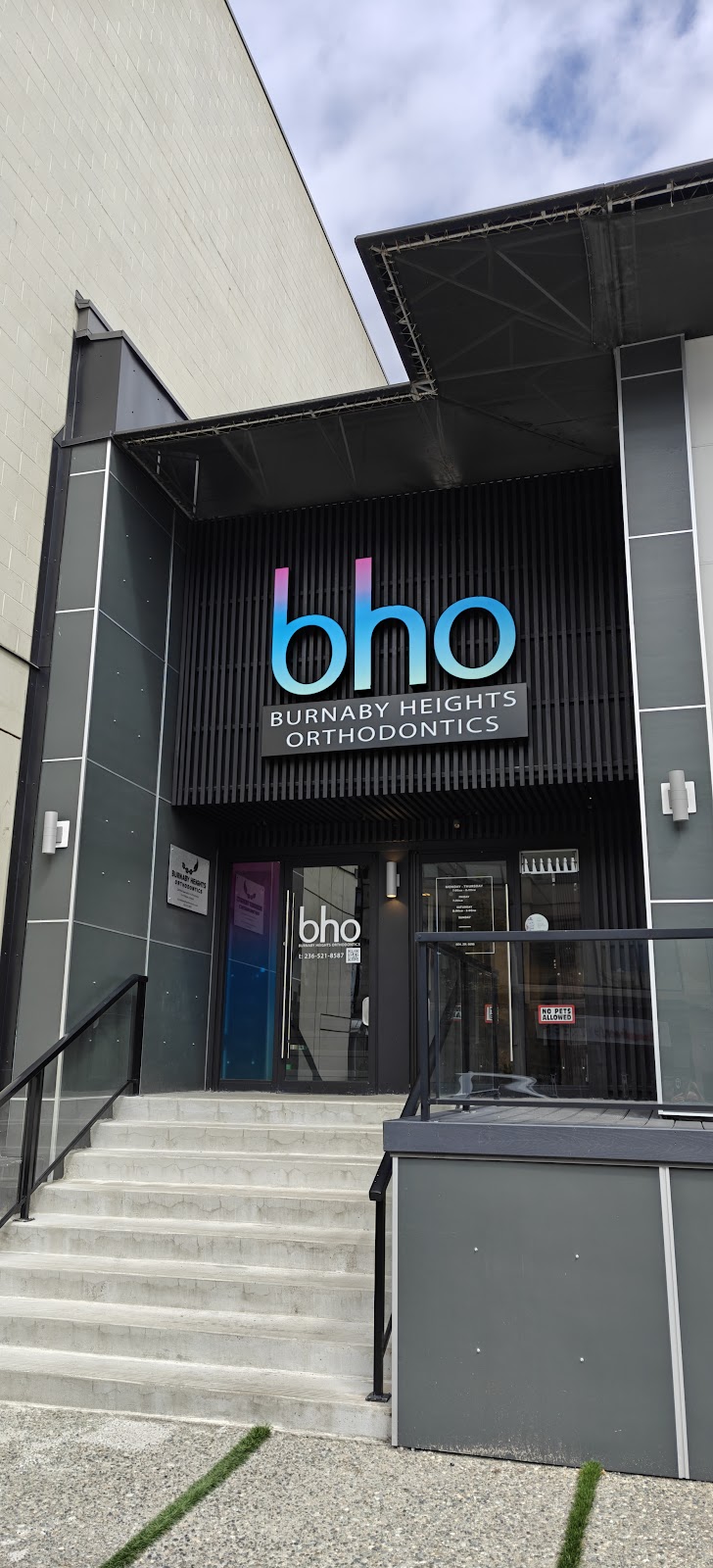 Burnaby Heights Orthodontics - Burnaby Orthodontist dental clinic in Burnaby - Photo 3