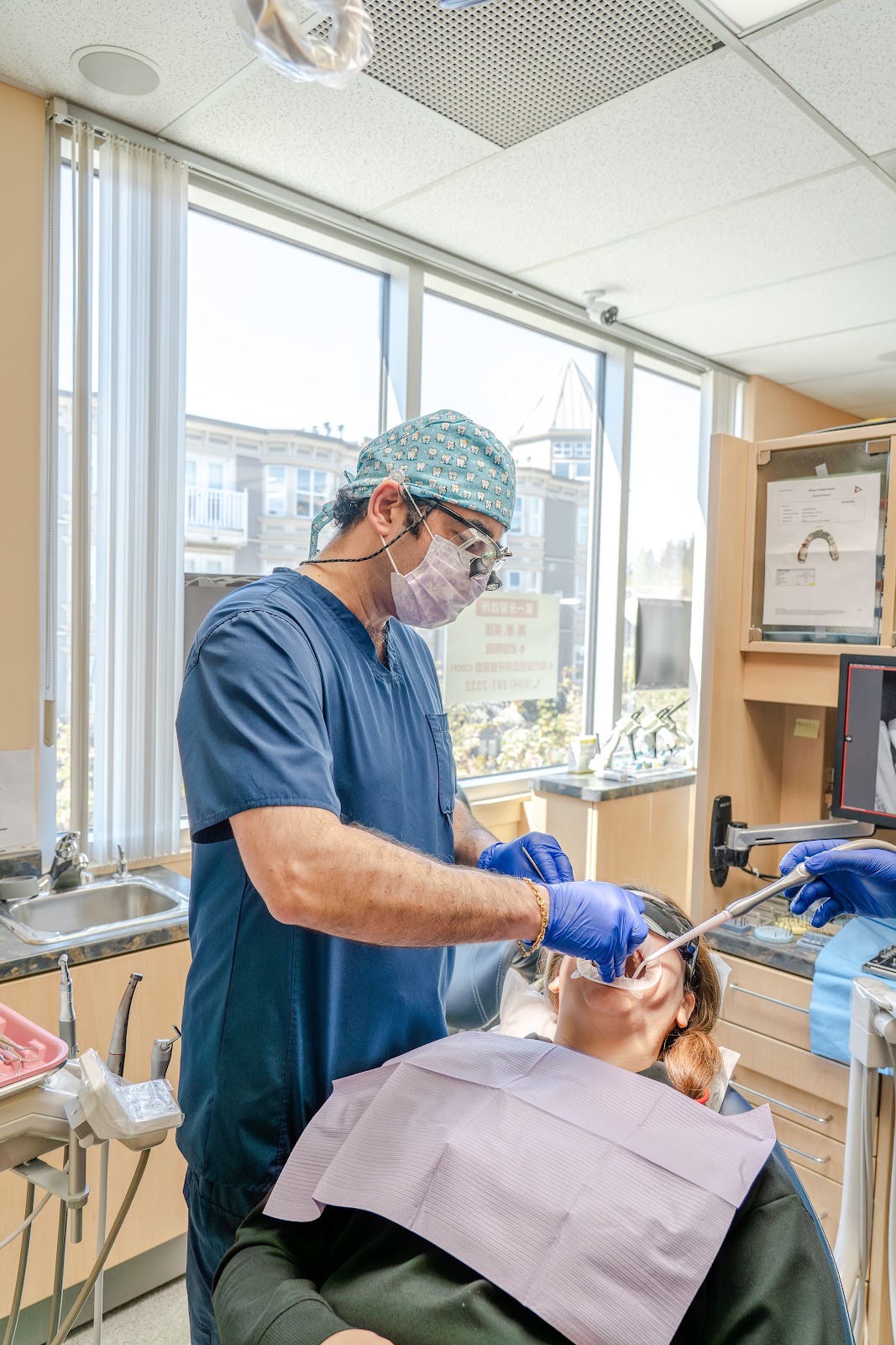 Aegis Dental Centre dental clinic in Vancouver - Photo 9
