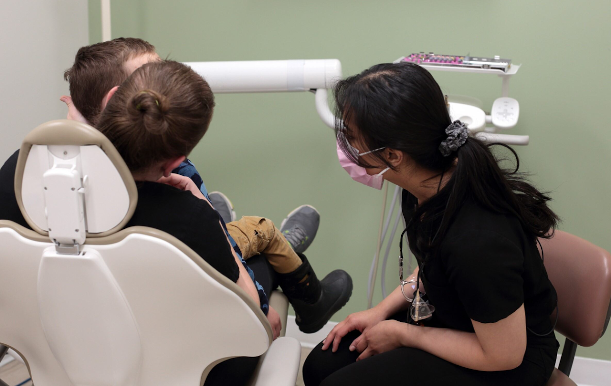 West 41st Dentistry at Yew dental clinic in Vancouver - Photo 1