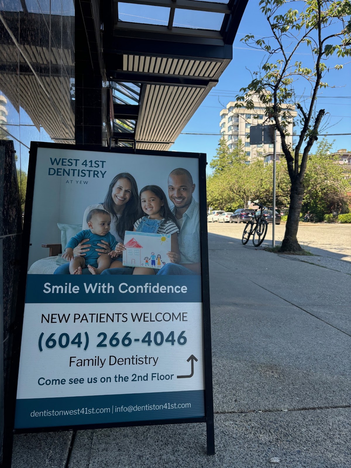 West 41st Dentistry at Yew dental clinic in Vancouver - Photo 5