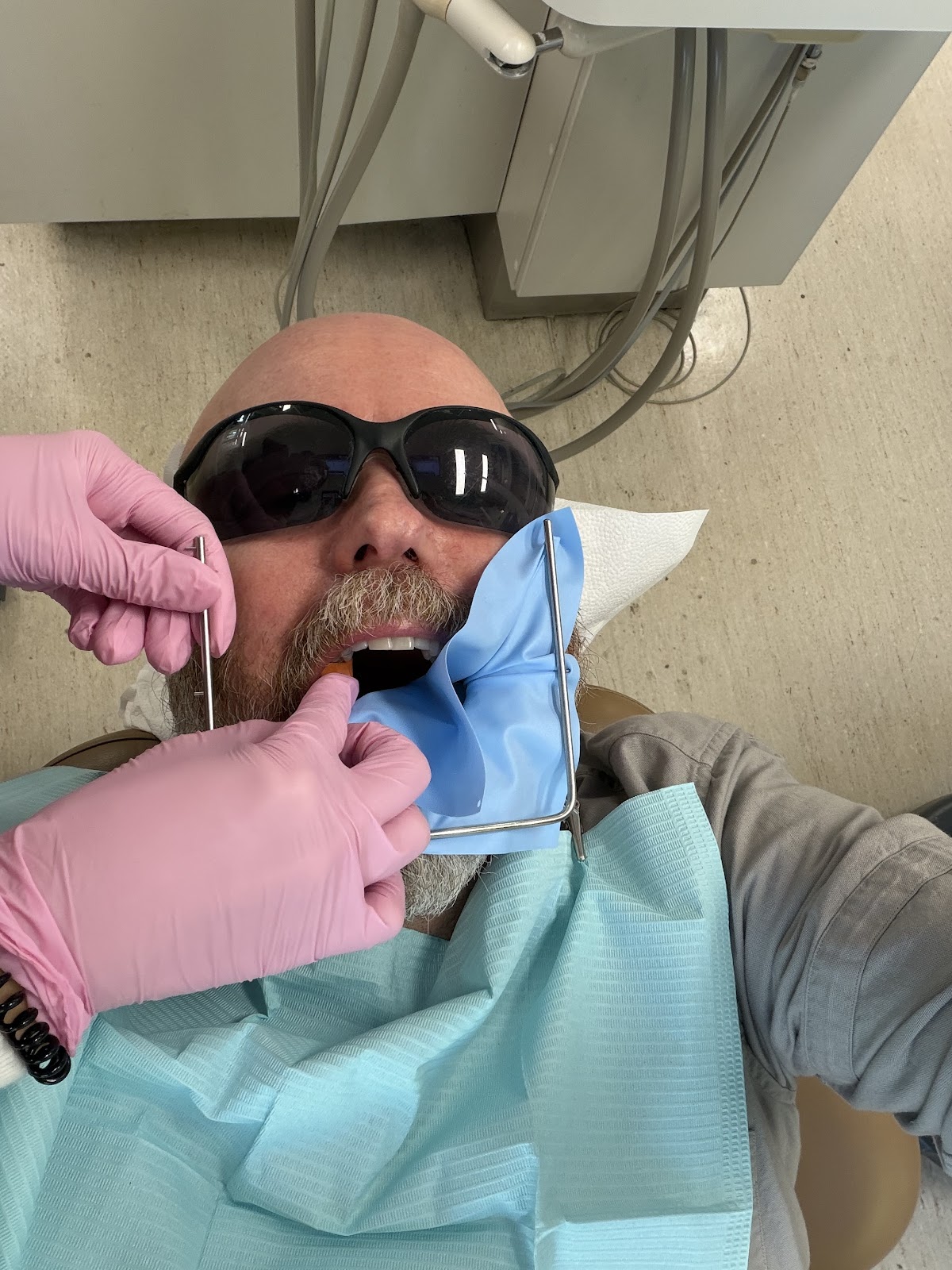 West 41st Dentistry at Yew dental clinic in Vancouver - Photo 7