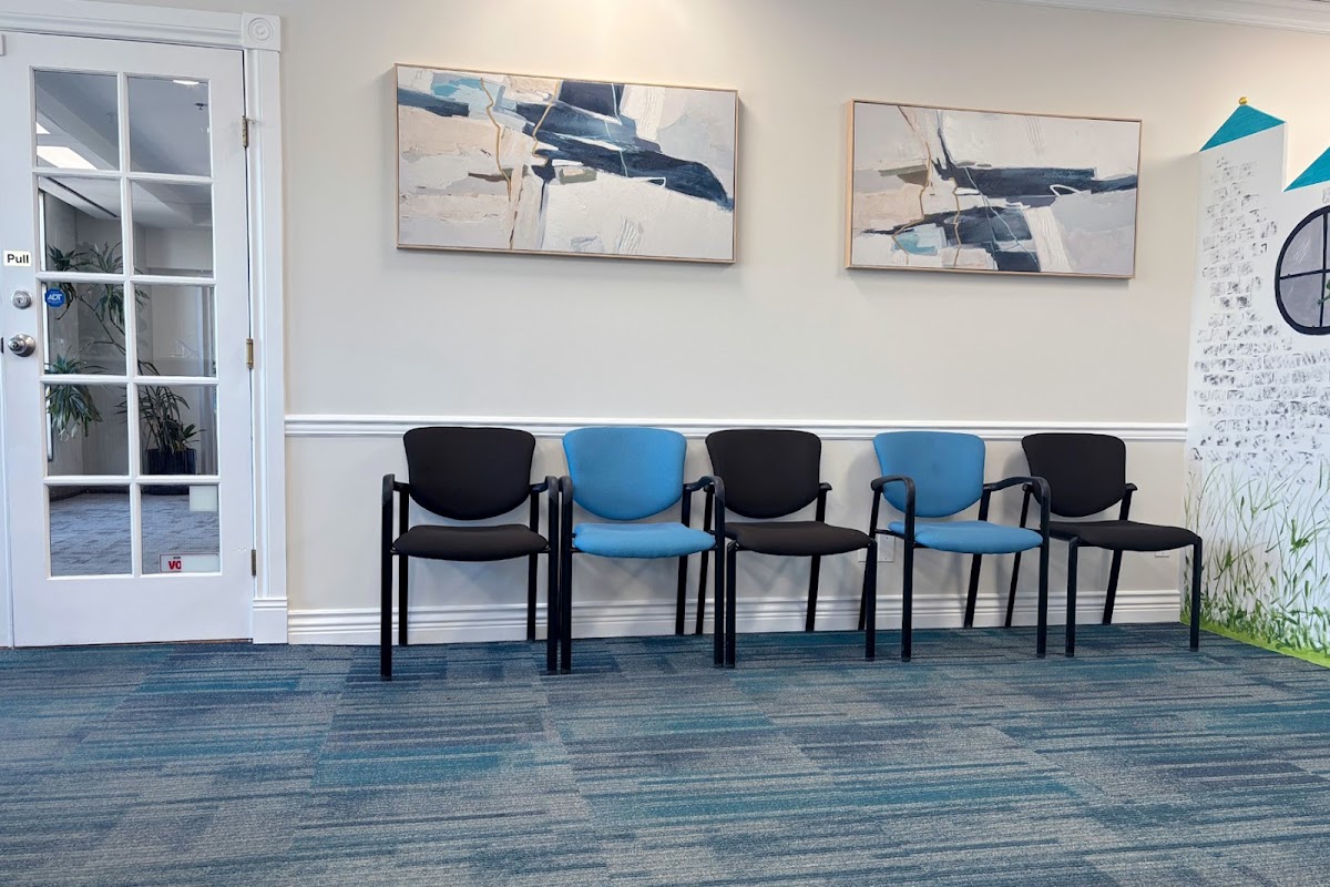 West 41st Dentistry at Yew dental clinic in Vancouver - Photo 9