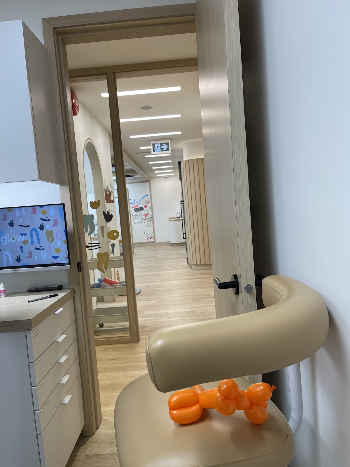 Glow Orthodontics Richmond dental clinic in Richmond - Photo 10