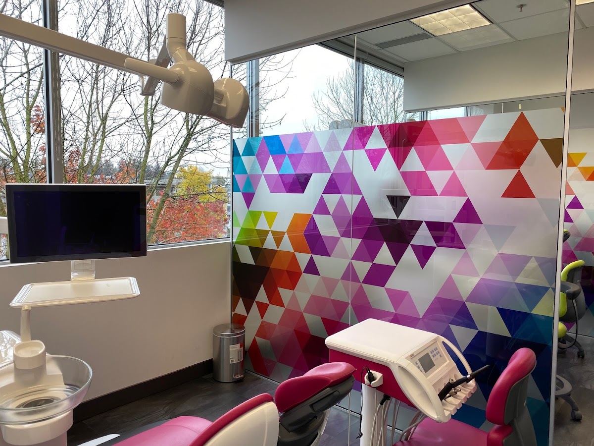 Four Winds Dental dental clinic in Surrey - Photo 2
