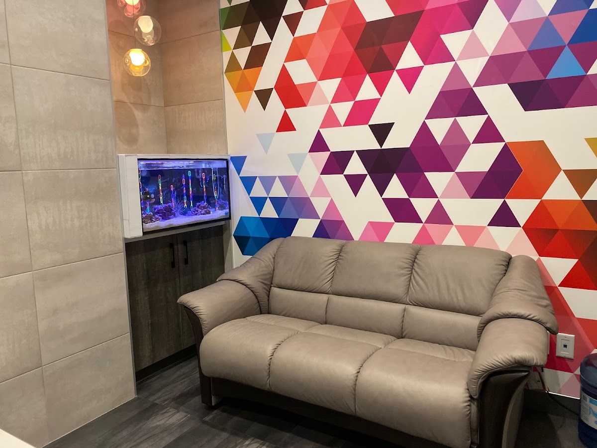 Four Winds Dental dental clinic in Surrey - Photo 4