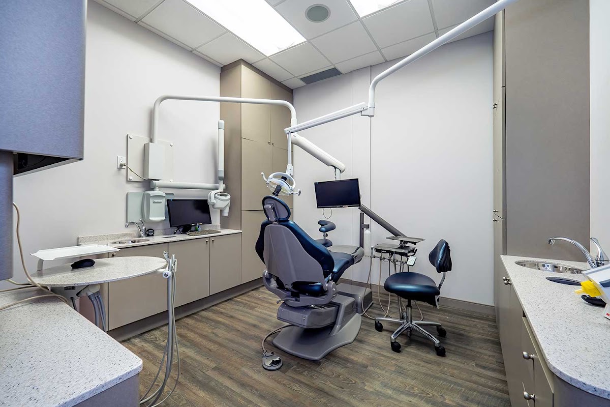 Panorama Family Dental dental clinic in Surrey - Photo 2