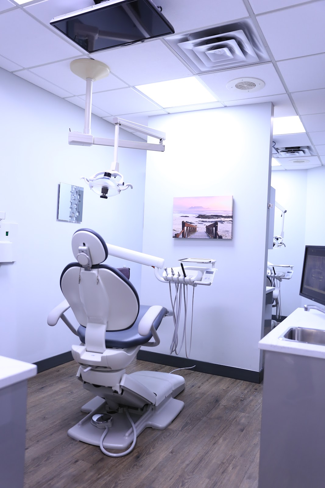 Meadowvale Family Dental Centre - Pitt Meadows Dentist dental clinic in Pitt Meadows - Photo 1