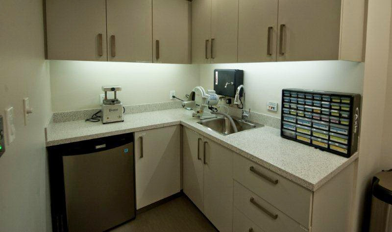 Vancouver Harbour Dental dental clinic in Vancouver - Photo 9