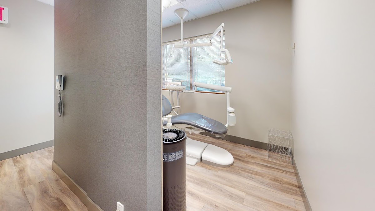 Rosemary Heights Dental Center dental clinic in Surrey - Photo 3