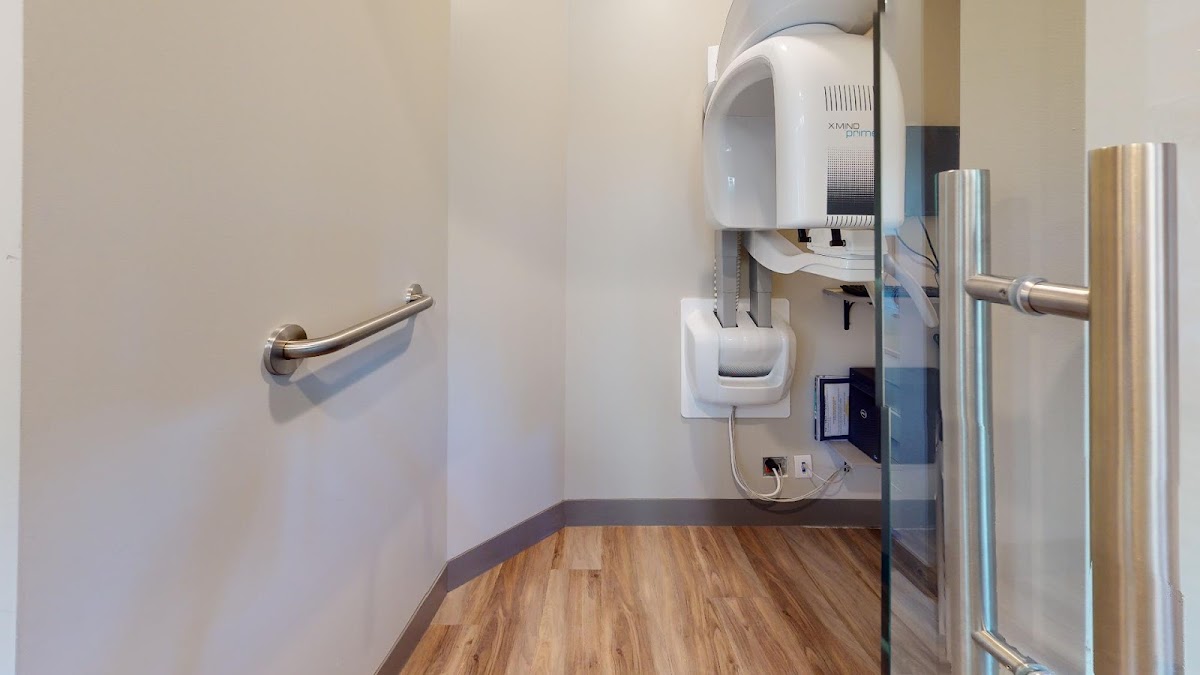 Rosemary Heights Dental Center dental clinic in Surrey - Photo 5