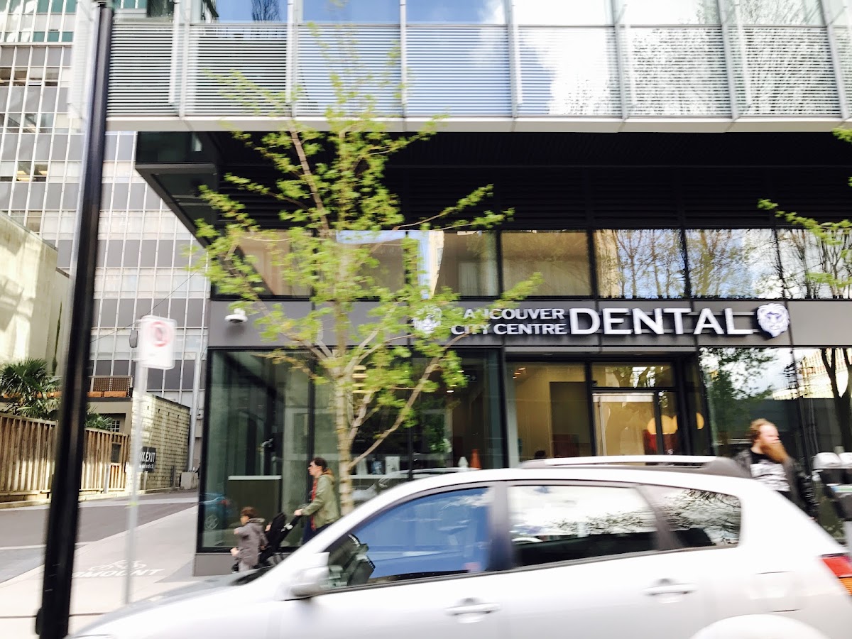 Vancouver City Centre Dental dental clinic in Vancouver - Photo 4