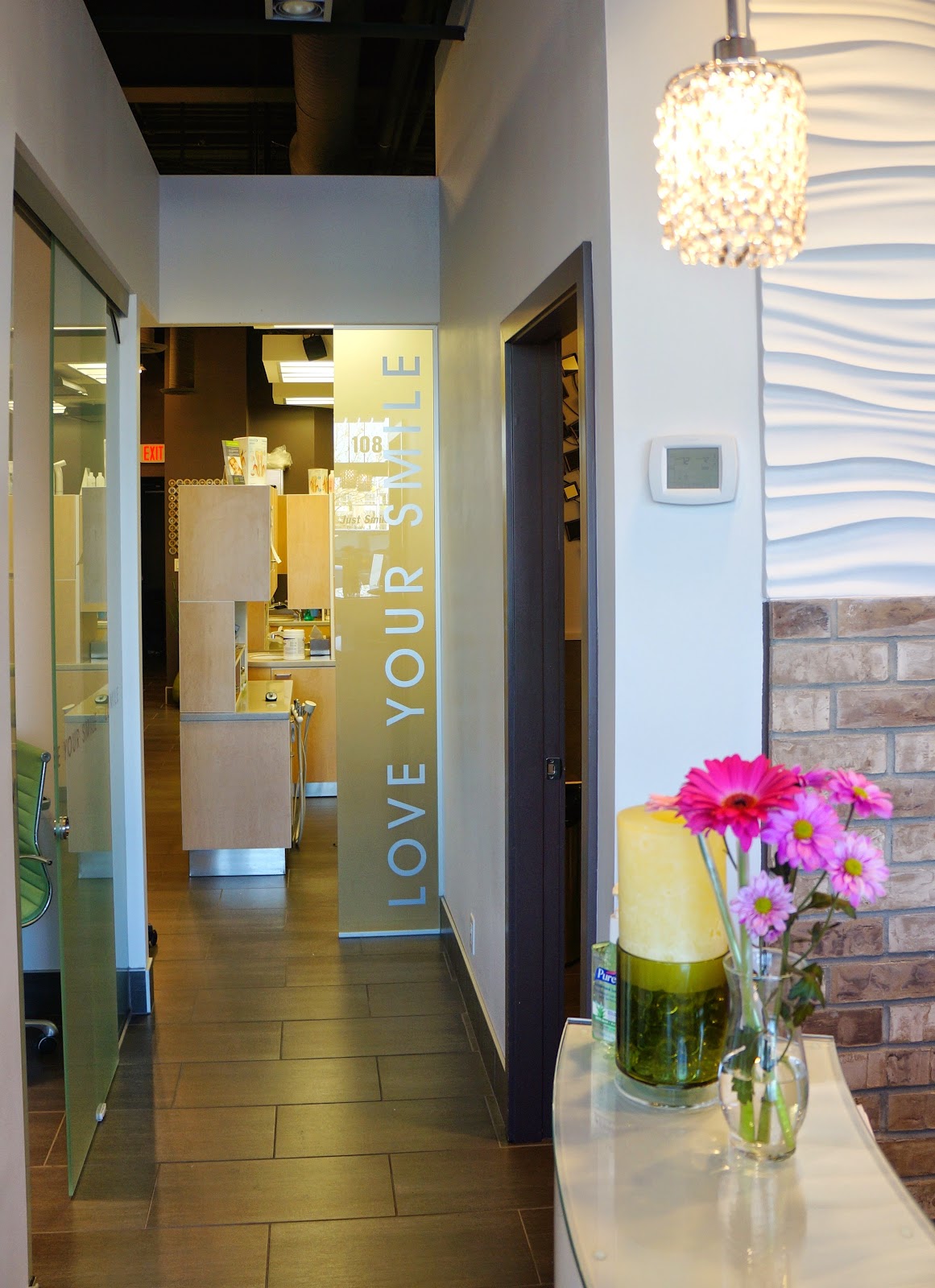 Just Smiles Dental dental clinic in Surrey - Photo 8