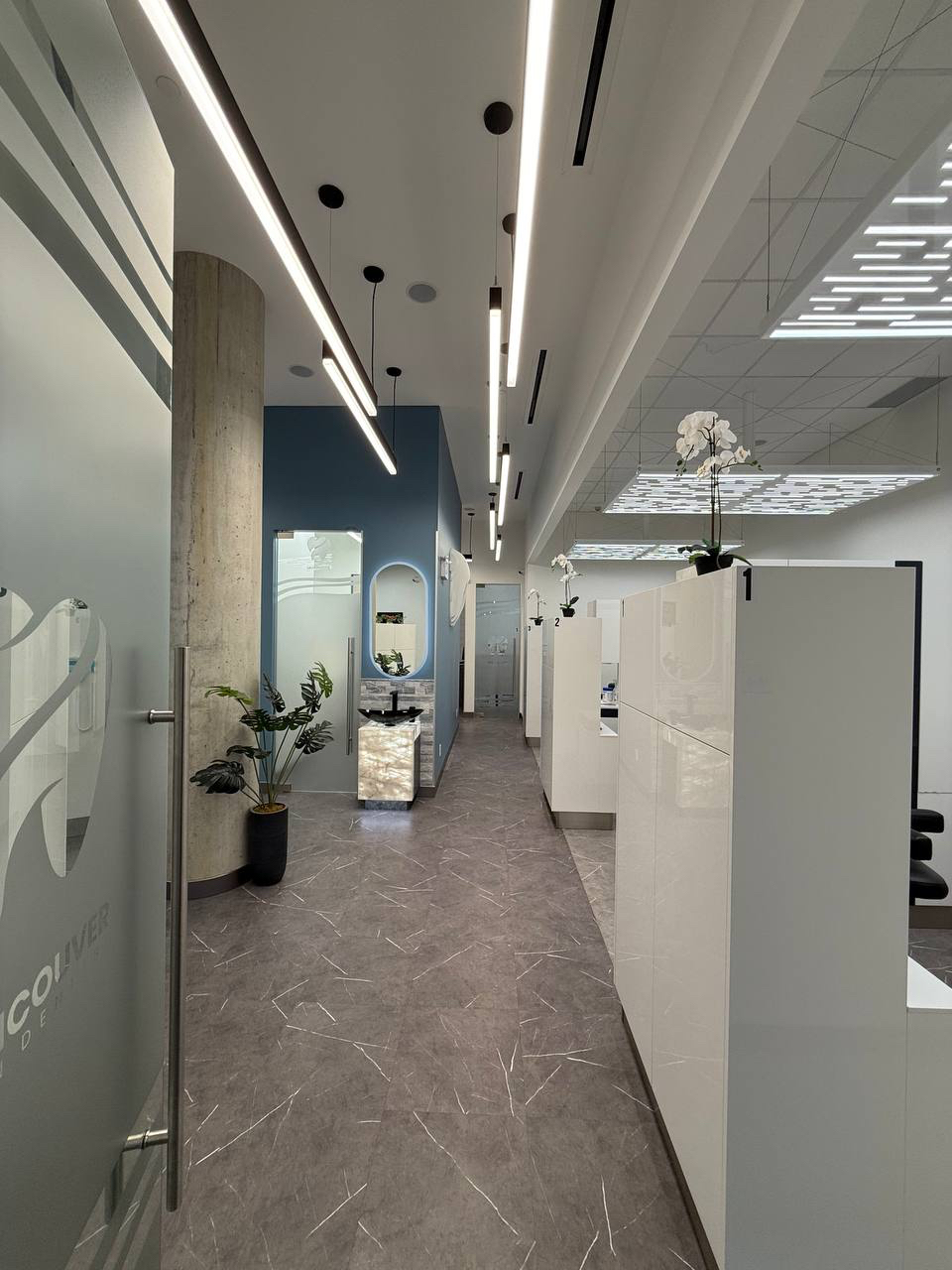 Vancouver Main Dentist dental clinic in Vancouver - Photo 4
