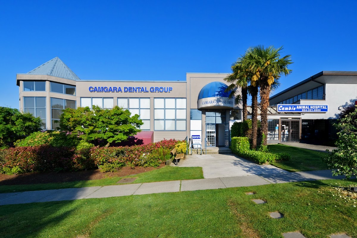 Camgara Dental Group dental clinic in Vancouver - Photo 3