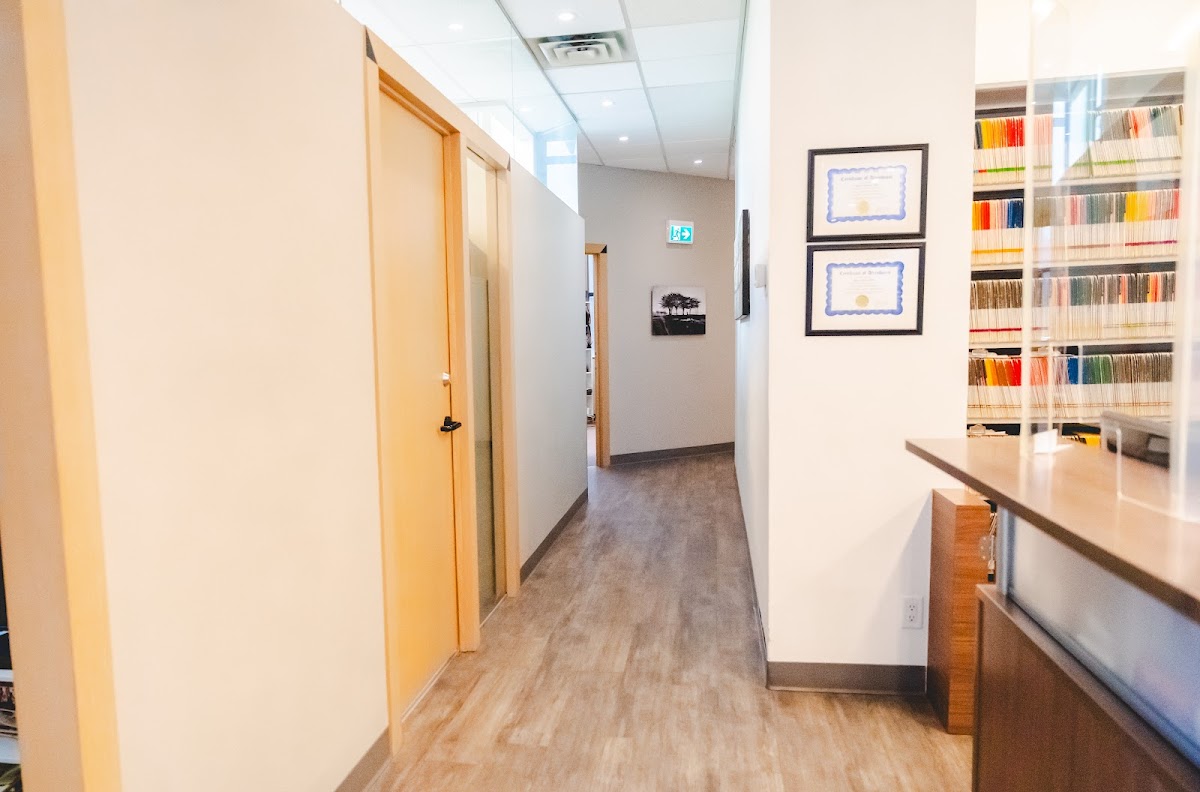 Camgara Dental Group dental clinic in Vancouver - Photo 10