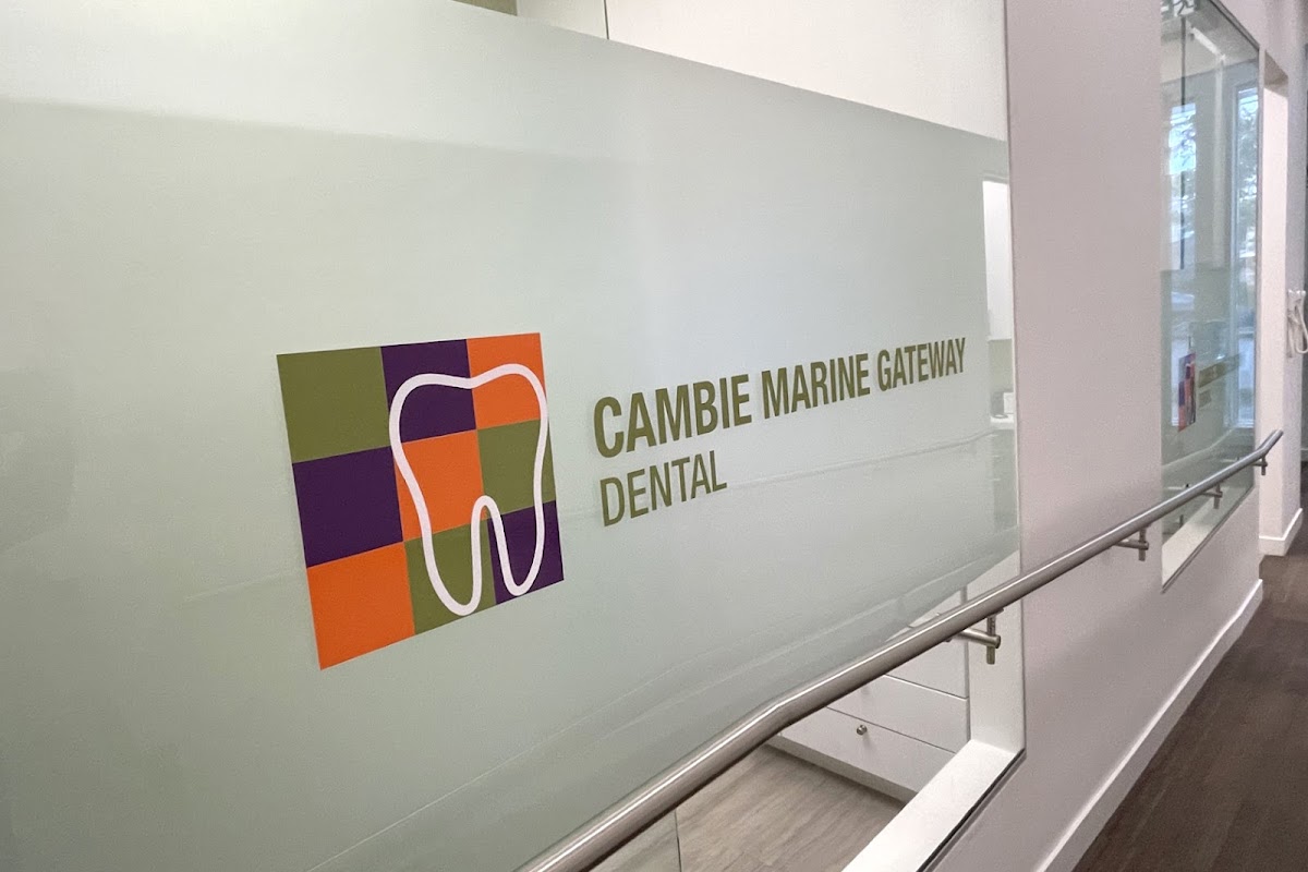 Cambie Marine Gateway Dental dental clinic in Vancouver - Photo 2