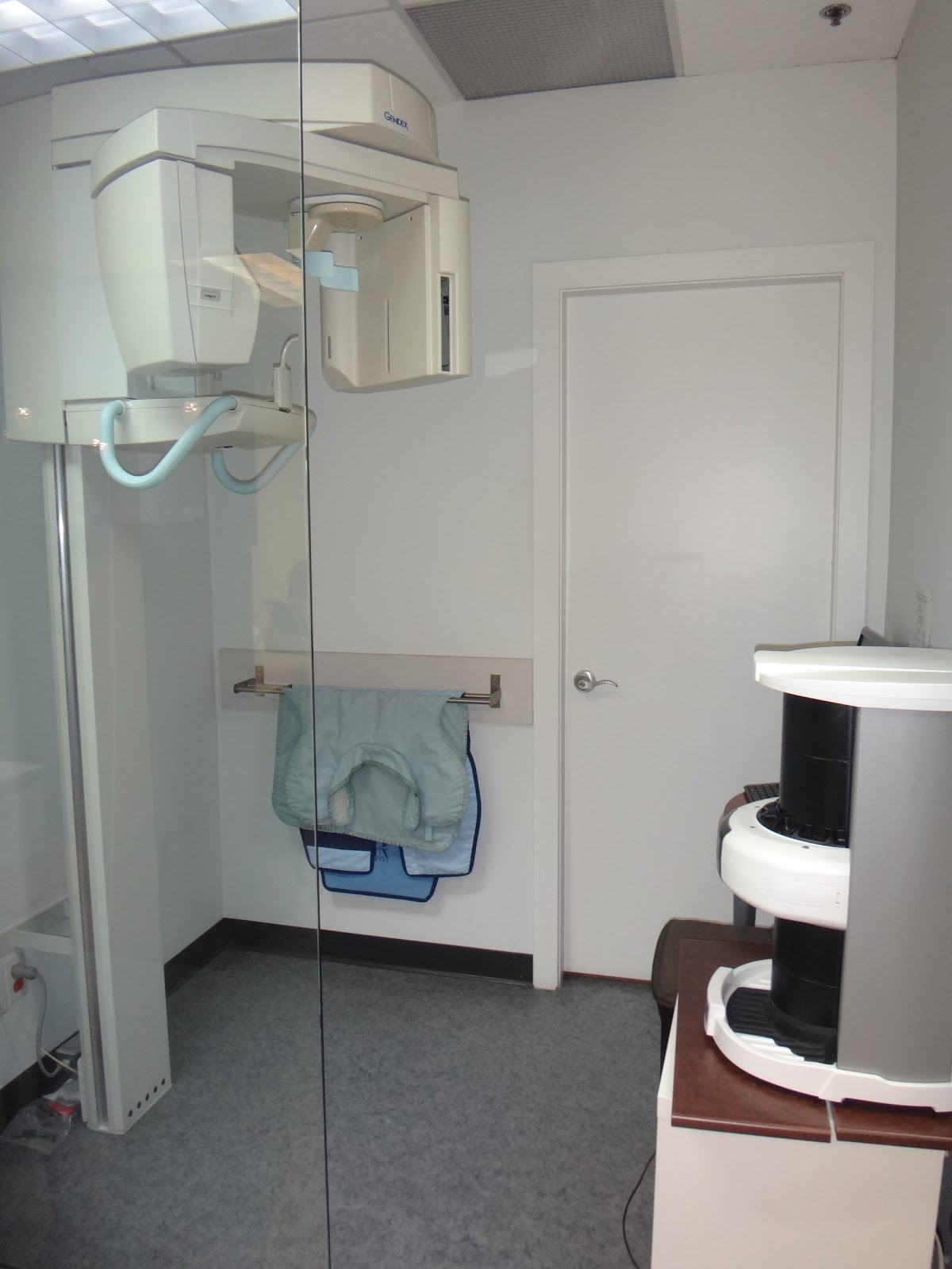 Commercial Station Dental Centre dental clinic in Vancouver - Photo 3