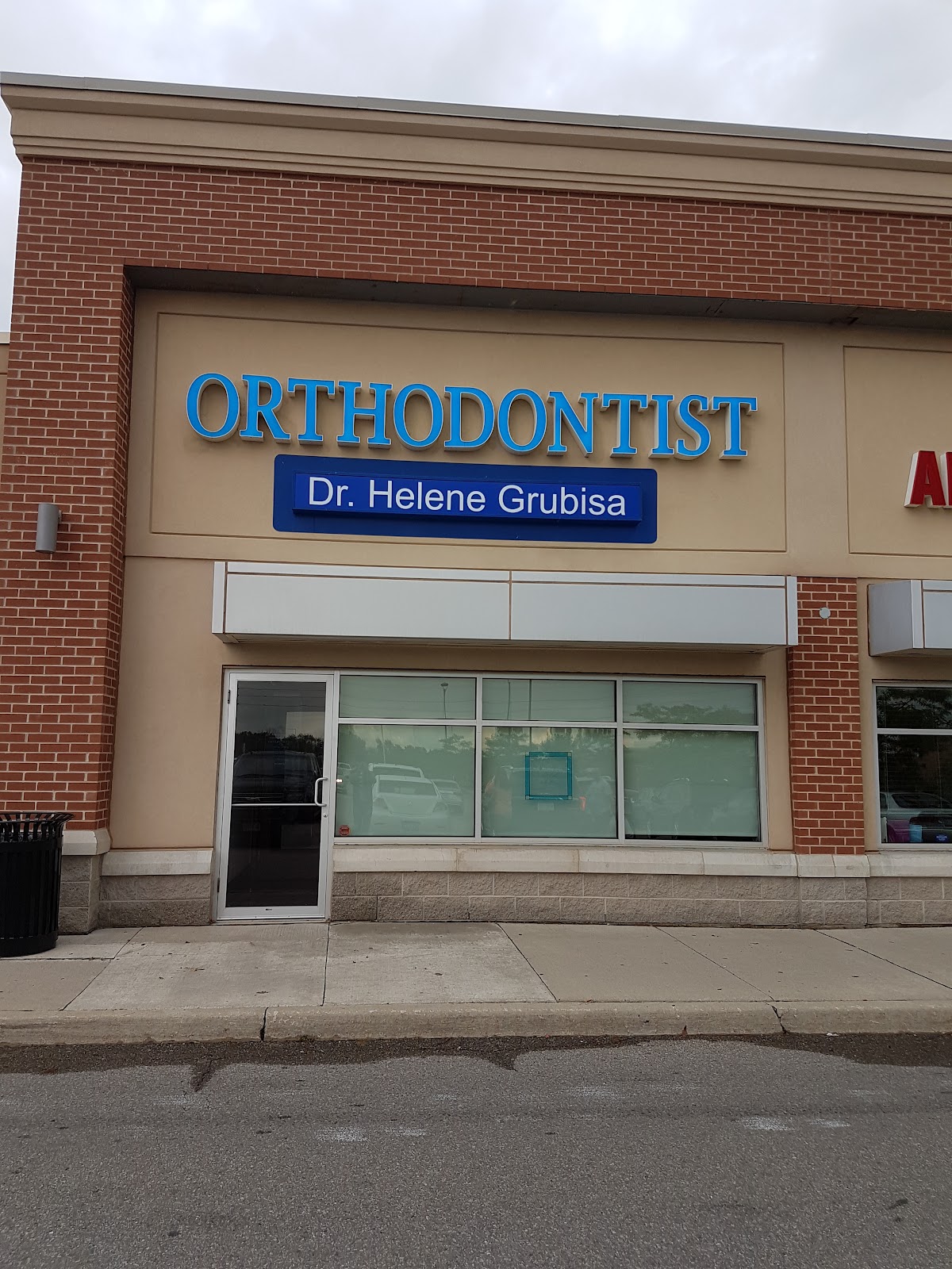 East Oakville Orthodontics dental clinic in Oakville - Photo 1