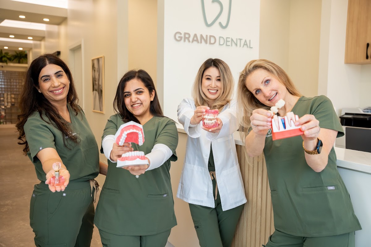 Grand Dental dental clinic in Surrey - Photo 1