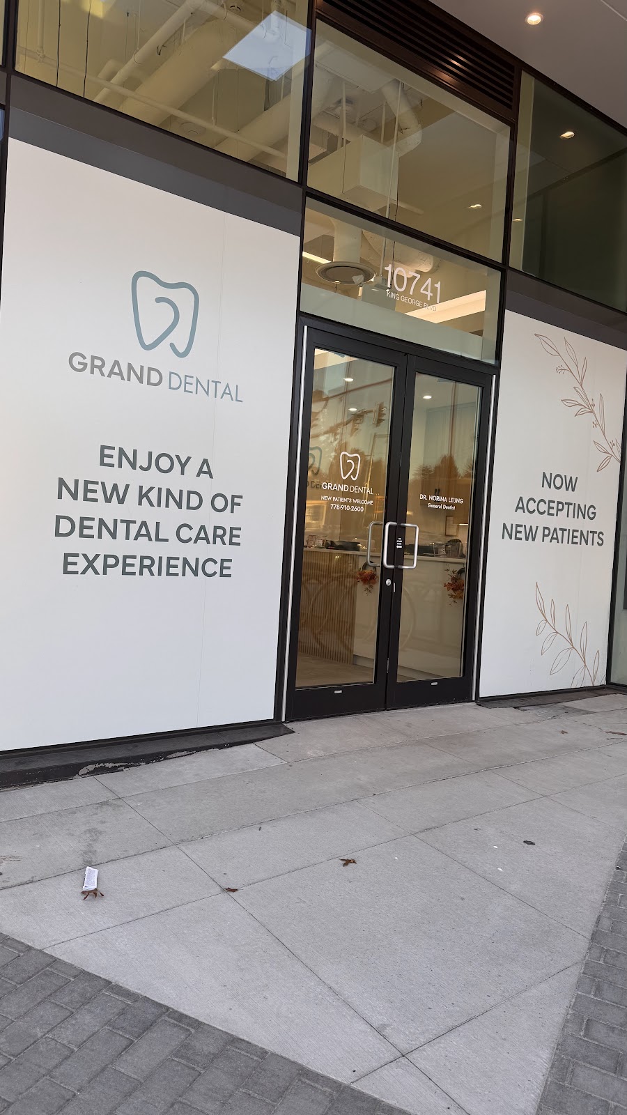 Grand Dental dental clinic in Surrey - Photo 4