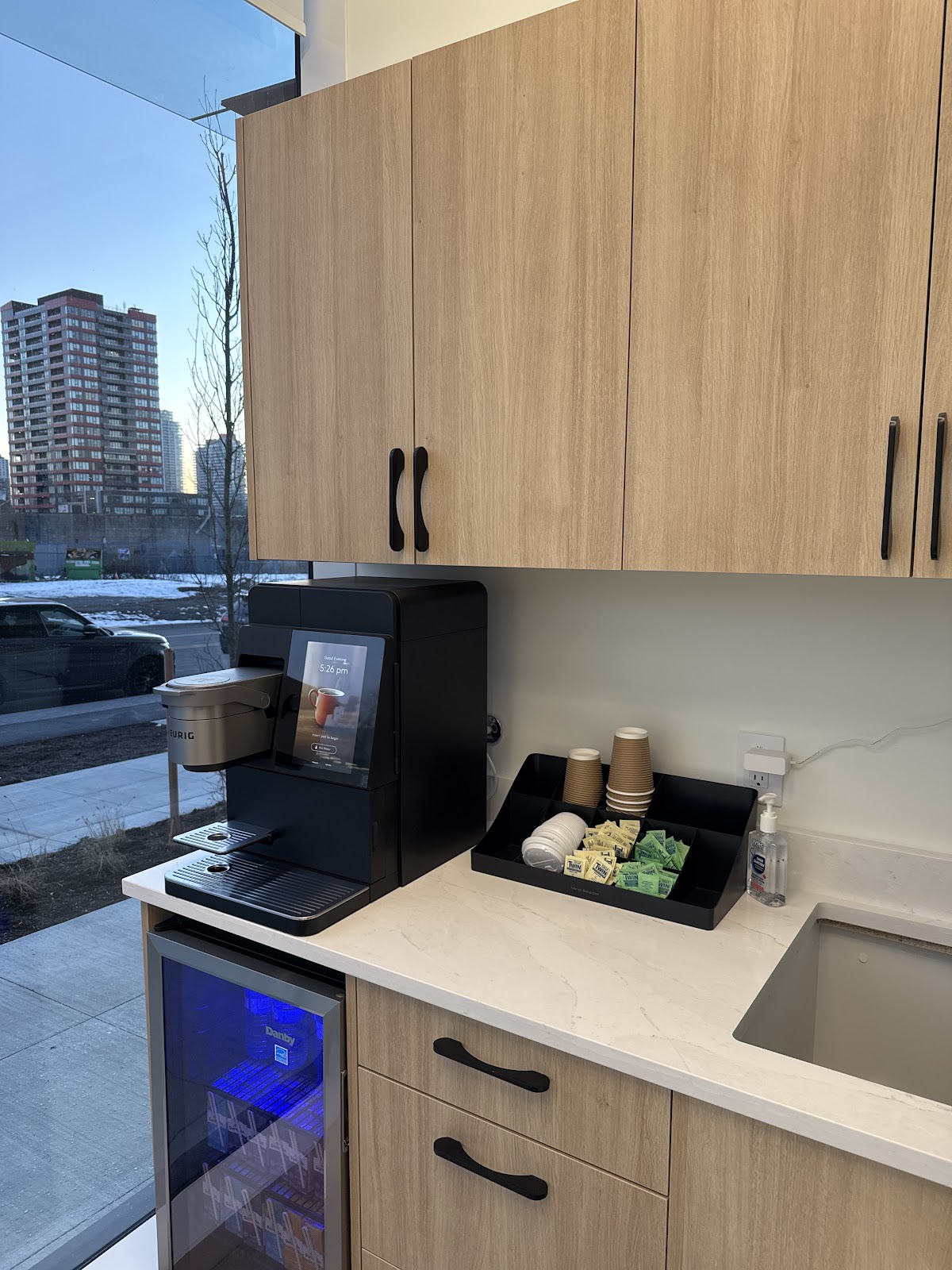 Grand Dental dental clinic in Surrey - Photo 8
