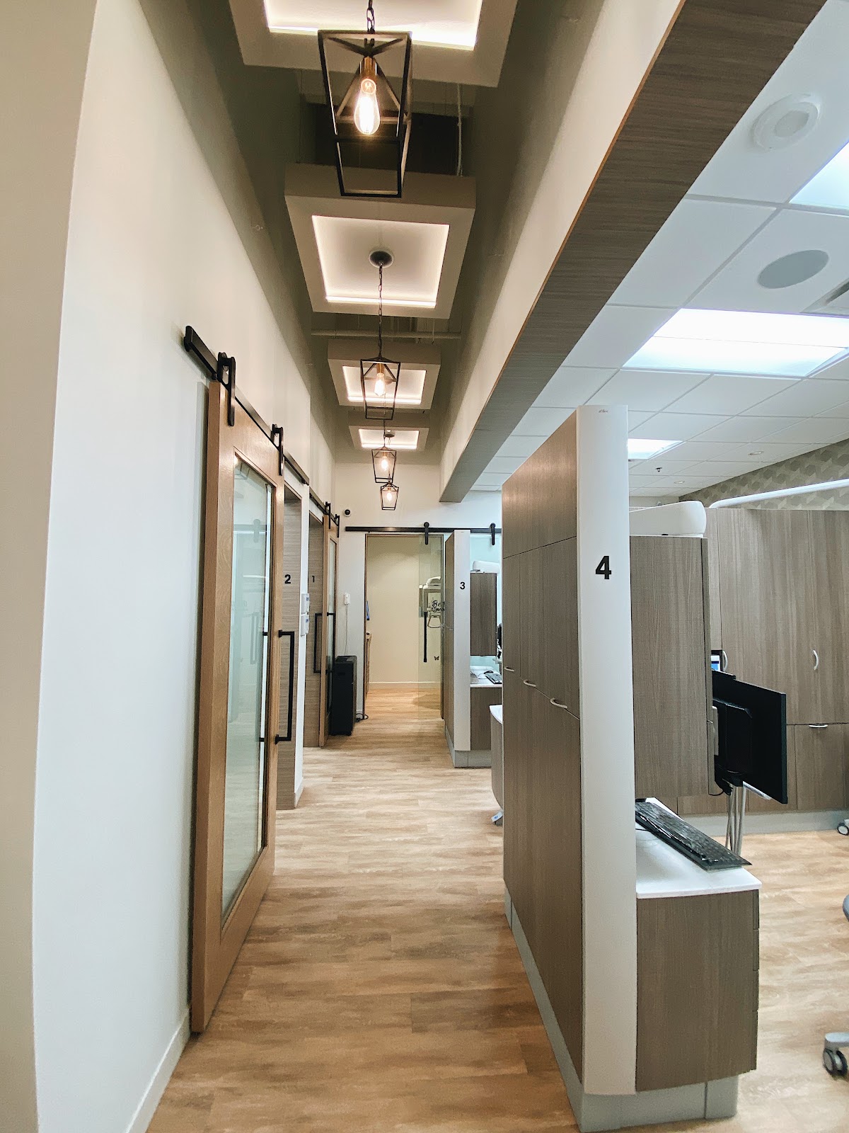 Vancouver Grace Dental Clinic dental clinic in Vancouver - Photo 4
