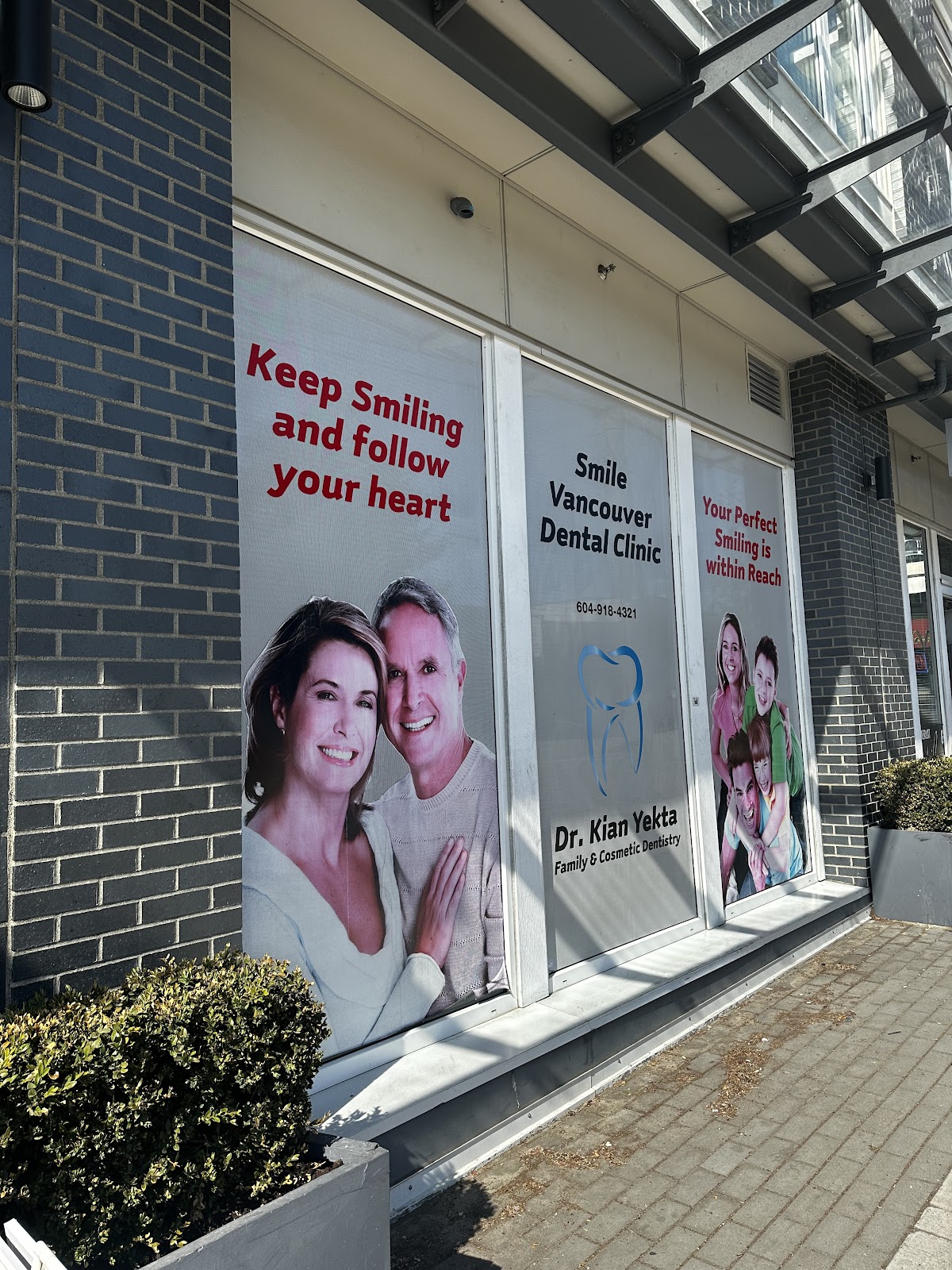 Smile Vancouver Dental Clinic dental clinic in Vancouver - Photo 3