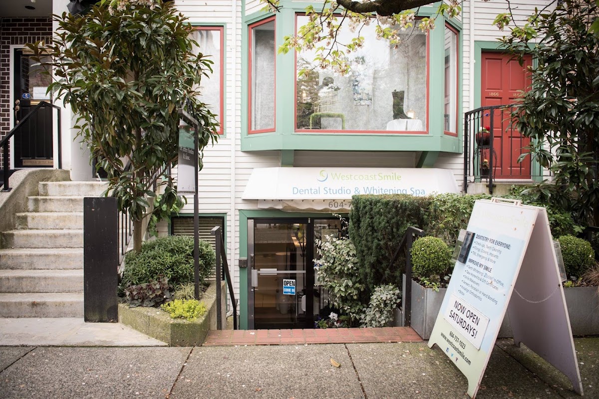 Westcoast Smile Dental dental clinic in Vancouver - Photo 1