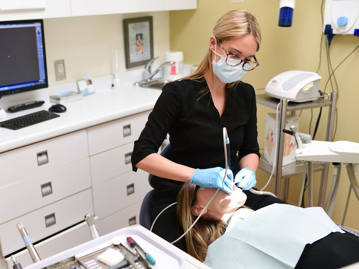 Westcoast Smile Dental dental clinic in Vancouver - Photo 5