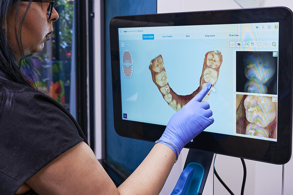 Westcoast Smile Dental dental clinic in Vancouver - Photo 8