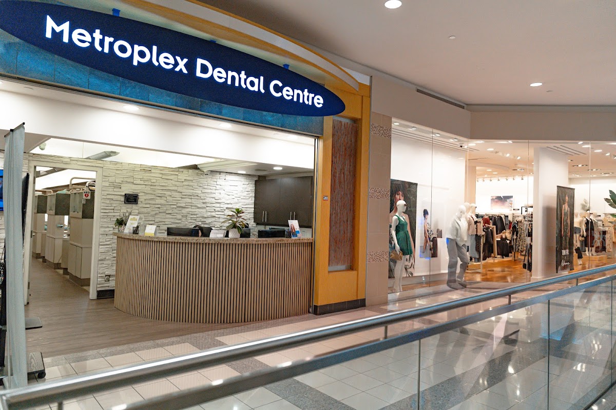 Metroplex Dental Centre dental clinic in Burnaby - Photo 9