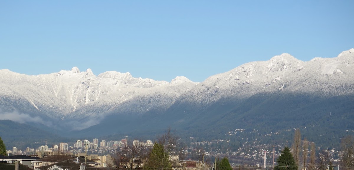 Burnaby Family Dental dental clinic in Burnaby - Photo 1