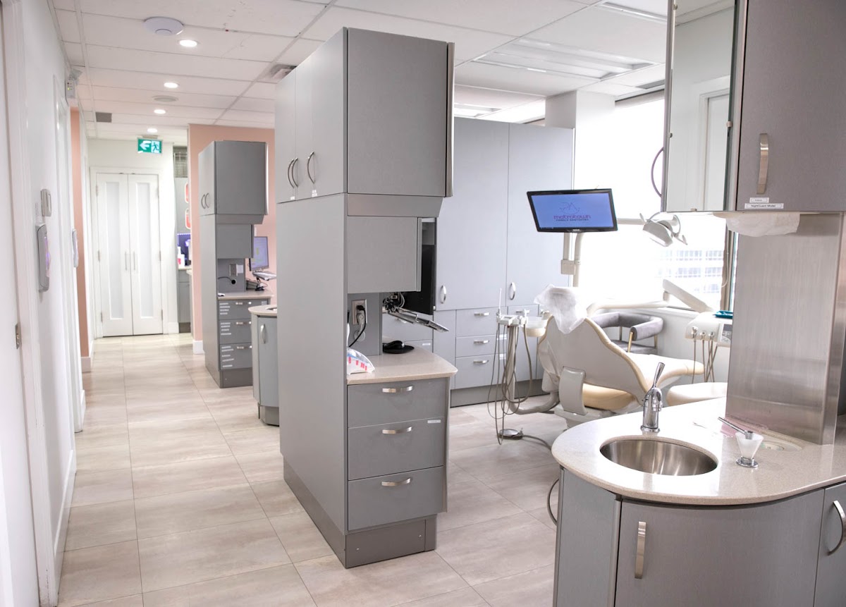 Metrotown Family Dentistry Burnaby dental clinic in Burnaby - Photo 4