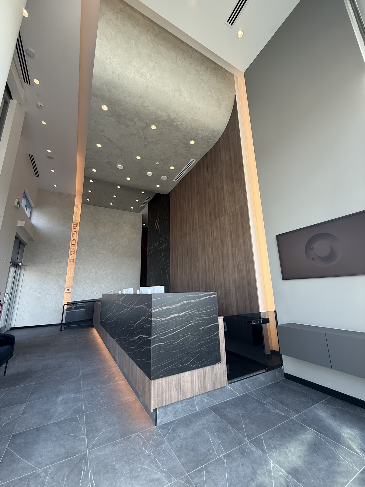 Axiom Dental dental clinic in North Vancouver - Photo 9