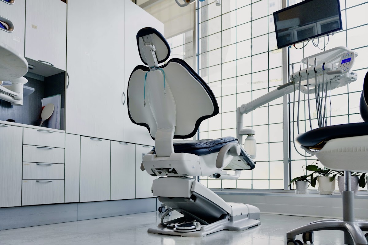 Dentist New Westminster dental clinic in New Westminster - Photo 3
