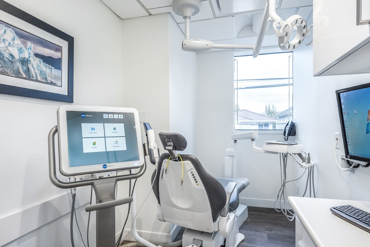 North Burnaby Dental Group dental clinic in Burnaby - Photo 6