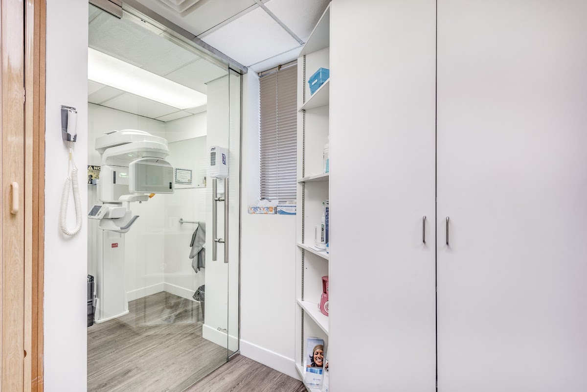 North Burnaby Dental Group dental clinic in Burnaby - Photo 7