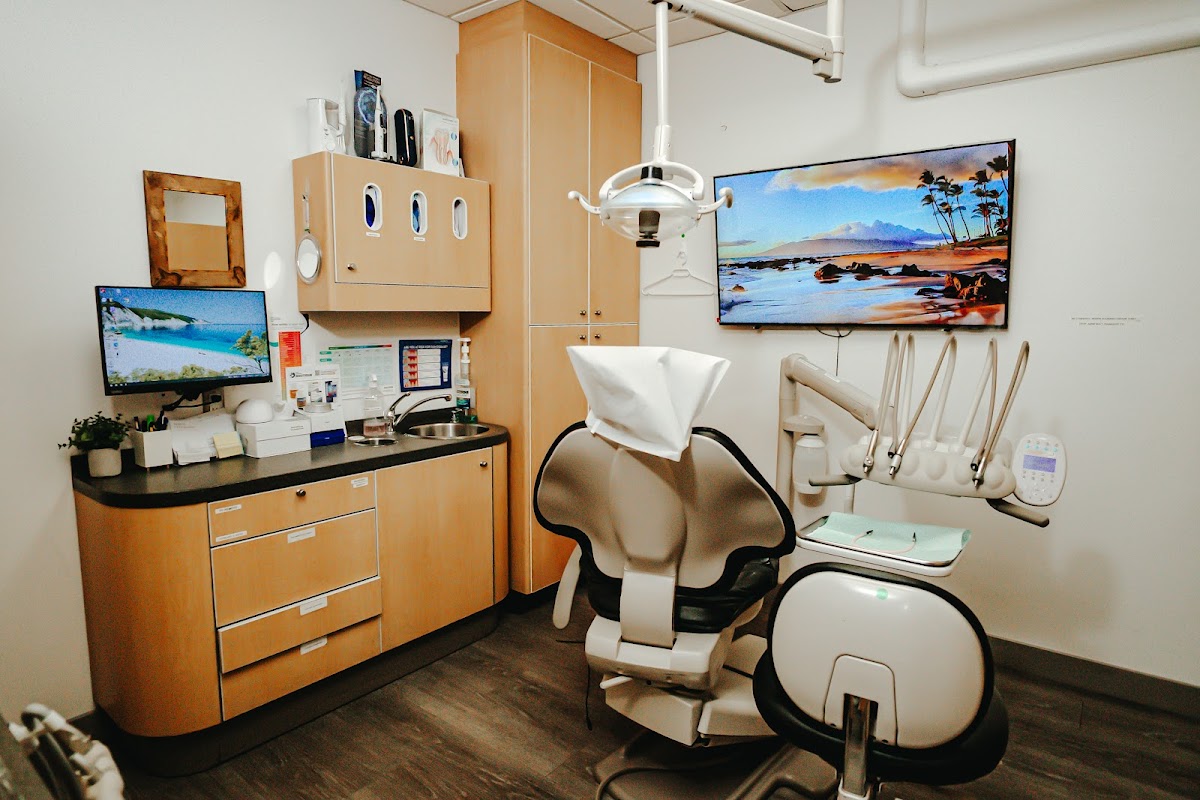Eagle Creek Dental dental clinic in Burnaby - Photo 1
