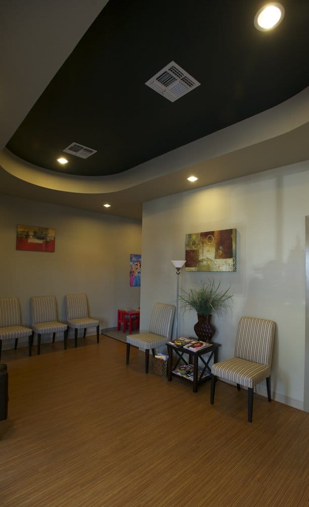 W Dental dental clinic in Vancouver - Photo 7