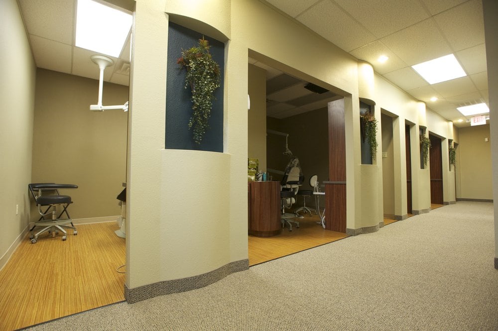W Dental dental clinic in Vancouver - Photo 9