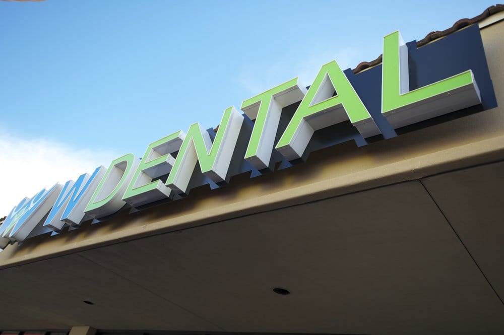 W Dental dental clinic in Vancouver - Photo 10