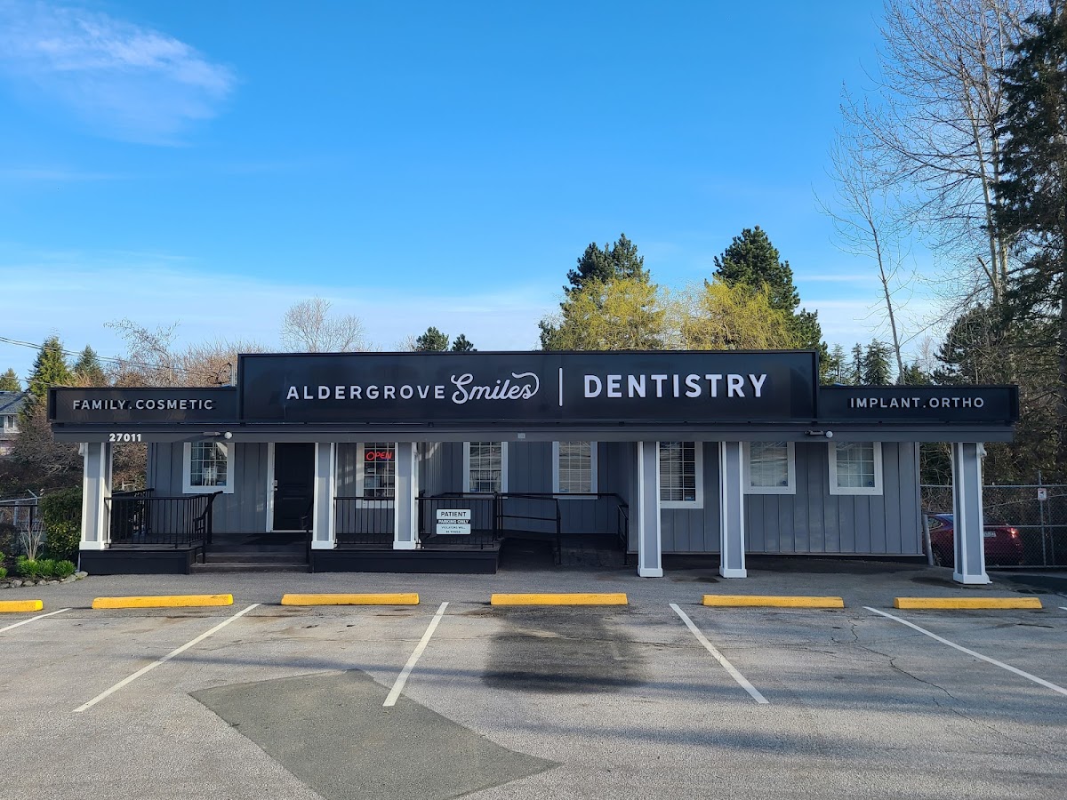 Aldergrove Smiles dental clinic in Langley Township - Photo 1