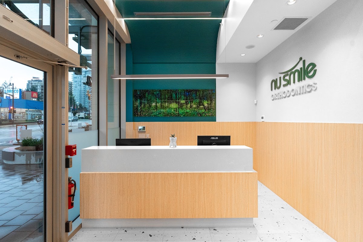 Dr. Neville Jeannotte dental clinic in Coquitlam - Photo 9