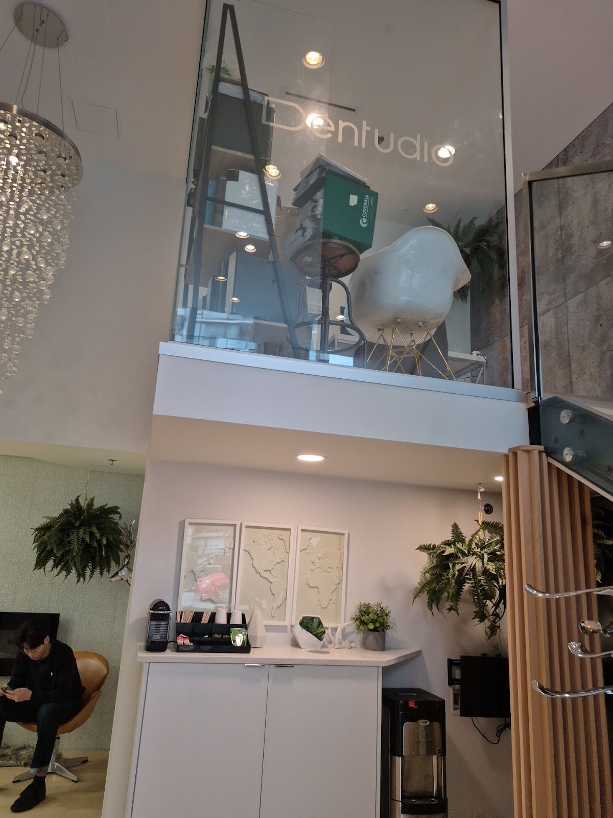 Dentudio Dentists dental clinic in Richmond - Photo 1