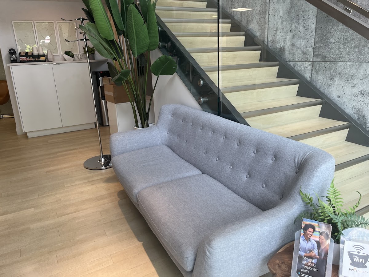 Dentudio Dentists dental clinic in Richmond - Photo 3