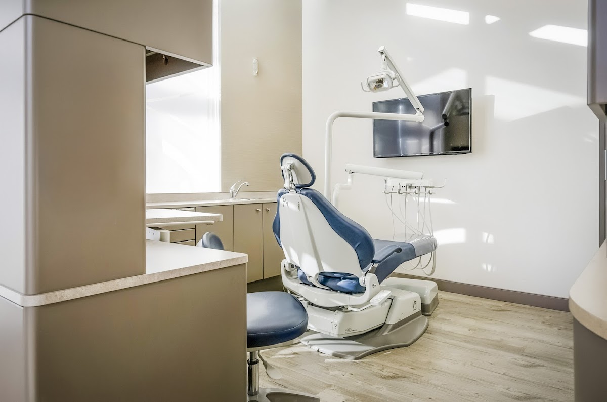Fremont Village Dental dental clinic in Port Coquitlam - Photo 5