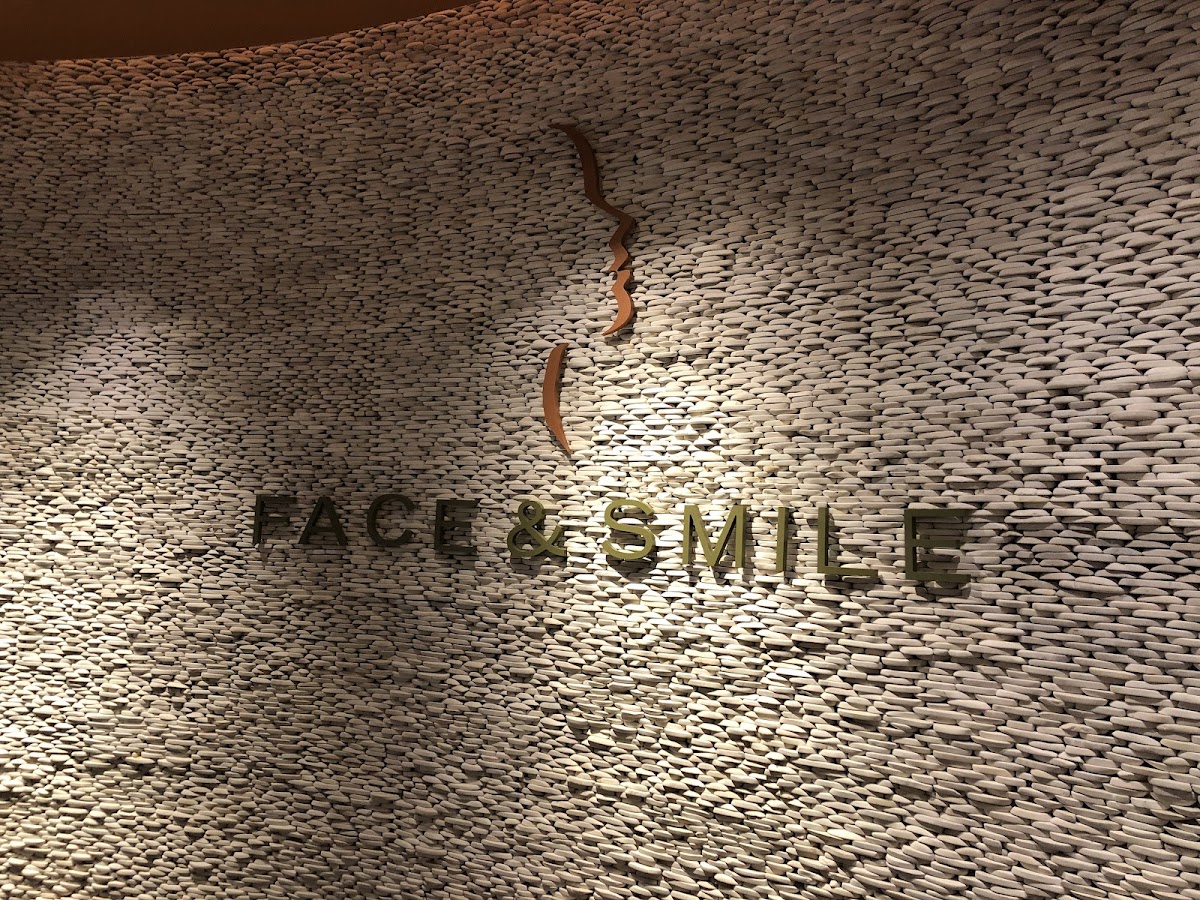 Face & Smile Vancouver dental clinic in Port Coquitlam - Photo 8